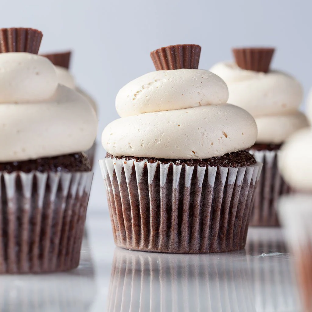 Chocolate Peanut Butter Vegas Cupcake - Image 2