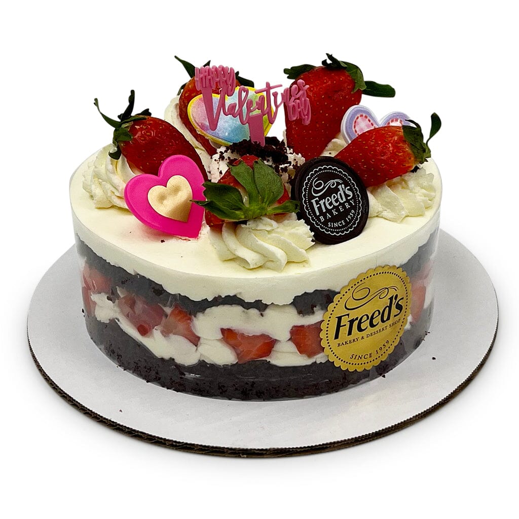 Cozy-Size Valentine's Brown Derby Cake