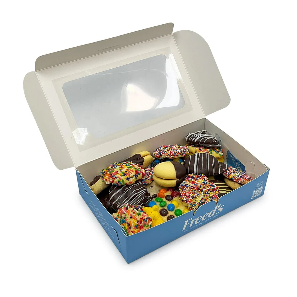 Mom's Cookie Gift Box - Image 2